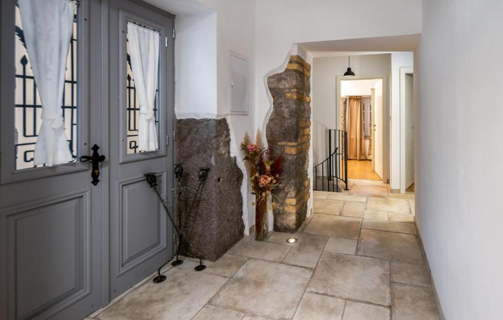 Stancija Kavali Stone House, Zvoneca-opatija *