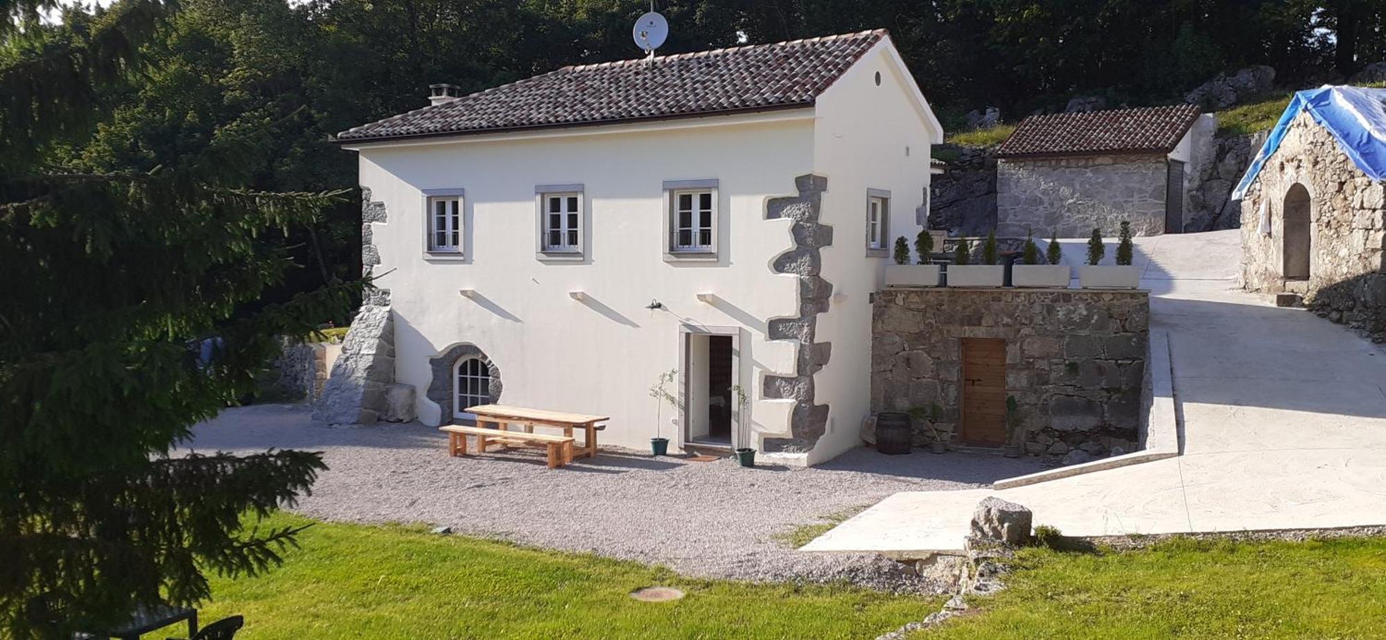 Stancija Kavali Stone House, Zvoneca-opatija *
