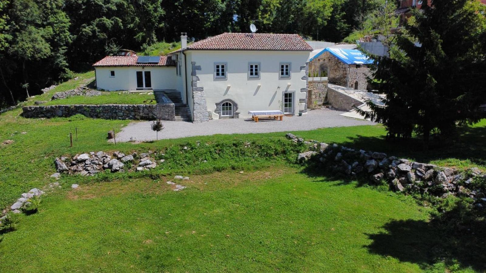 Stancija Kavali Stone House, Zvoneca-opatija *