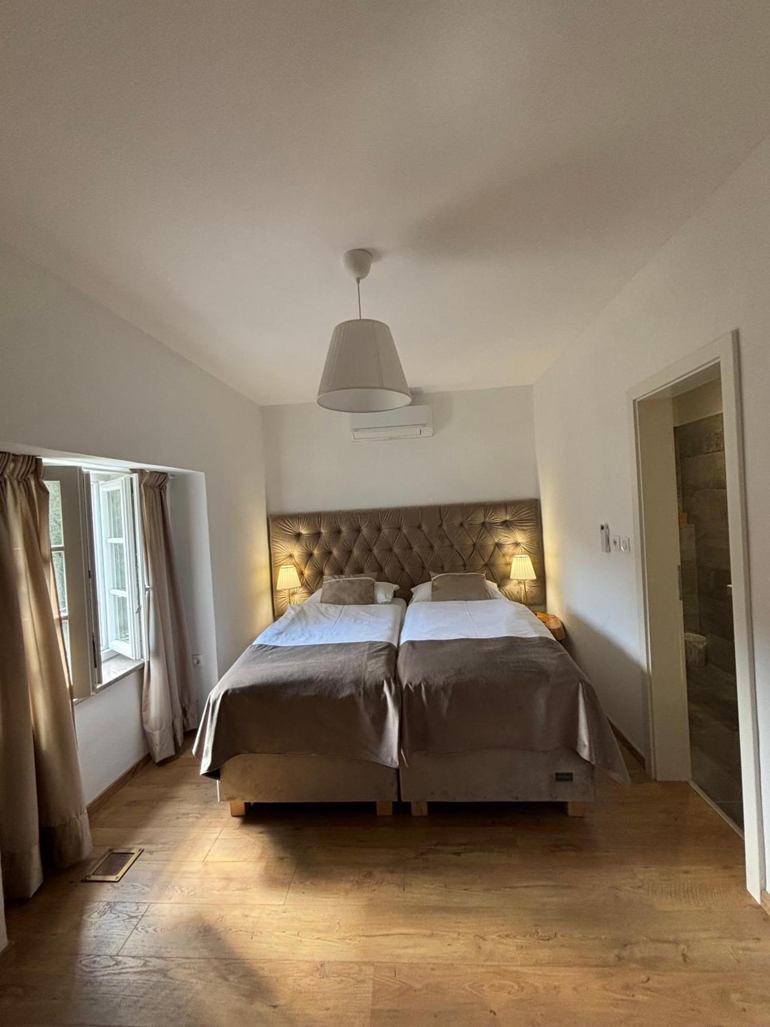 Stancija Kavali Stone House, Zvoneca-opatija krevet i doručak *